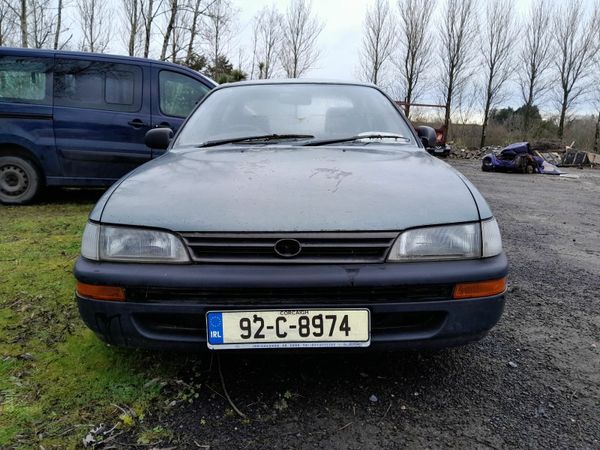 Toyota Corolla 1992 for parts