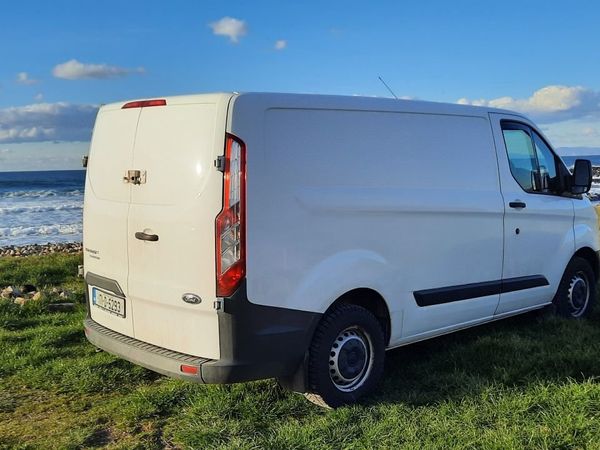 Ford transit custom with camper windows / insulation & supplies for convertion