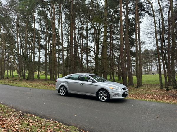 Ford Mondeo Saloon, Diesel, 2014, Silver
