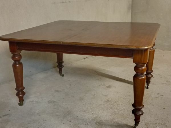 William IV Mahogany table