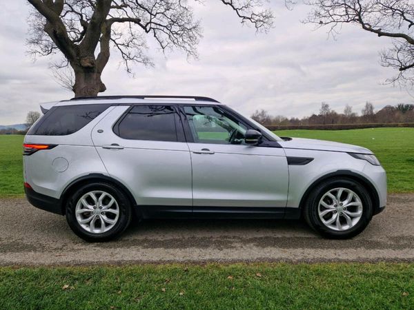 2018 LAND-ROVER DISCOVERY 7 SEATER