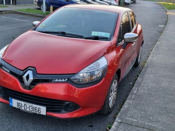 Renault Clio 2016  €9750,-