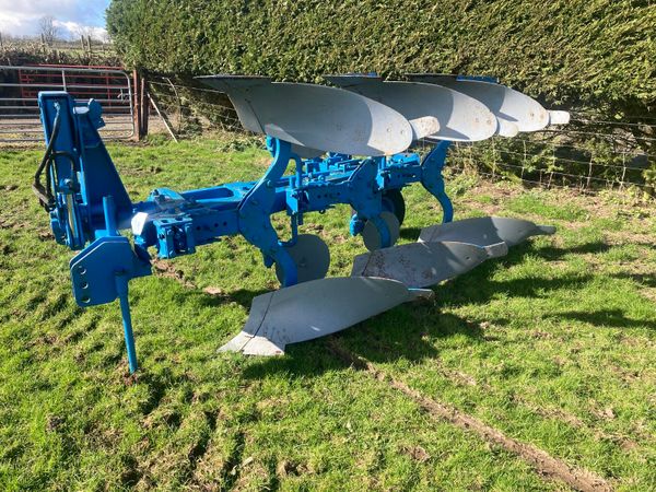 Ransome 3 sod reversible plough (Hydrualic)