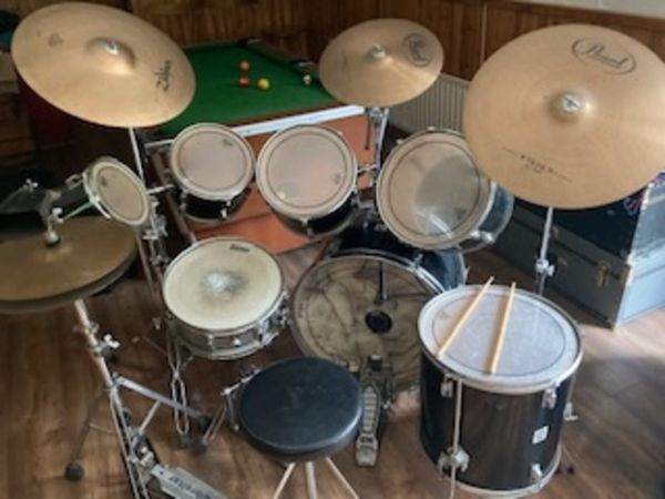 12 Piece Drum Set with Stool