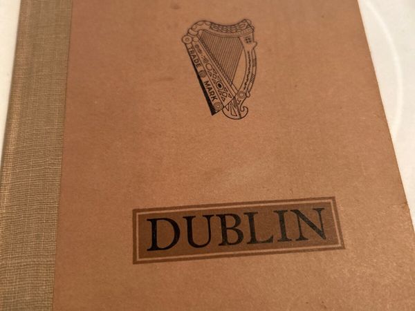 Vintage Guinness book 1952