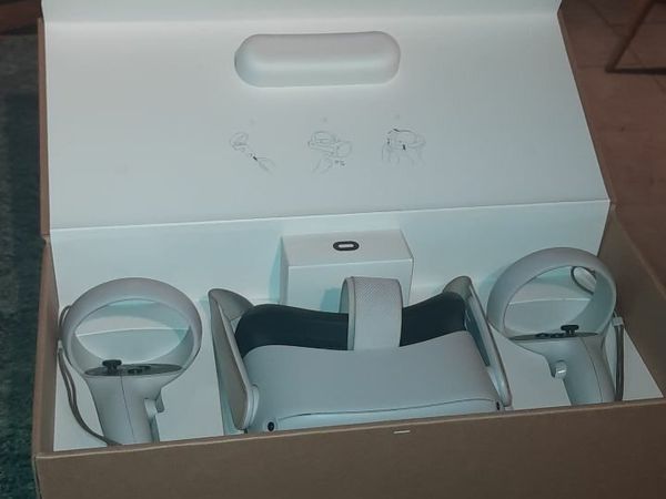 Oculus Quest 2, elite headstrap, orgional charger,