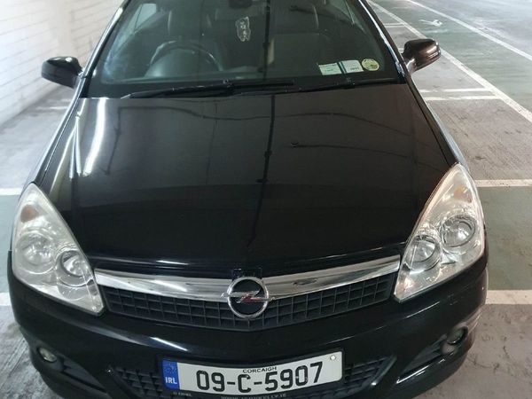 Opel Astra Convertible, Petrol, 2009, Black