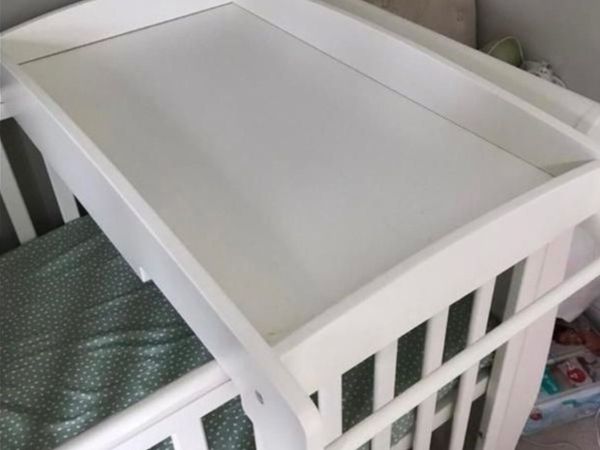 Mamas and Papas cot top changer white