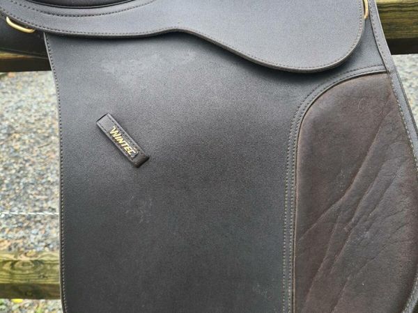 Wintec 17.5" Synthetic CAIR Saddle Fitted