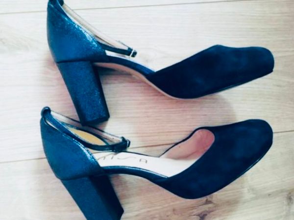 New UNISA ladies heels