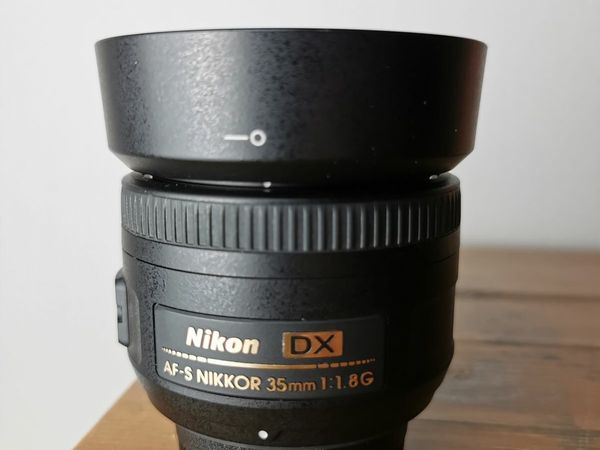 Nikon AF-S Nikkor 35mm 1.8G dx lens