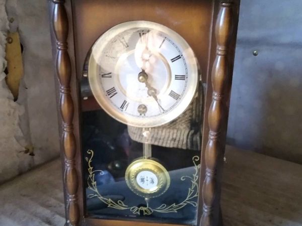 Vintage Wall/Mantle Clock