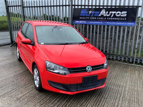 Volkswagen Polo Hatchback, Petrol, 2012, Red