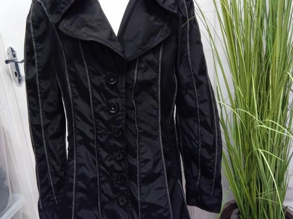 Ladies designer creenstone coat size medium