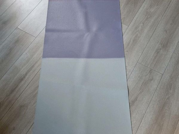 Manduka Superlite foldable yoga mat