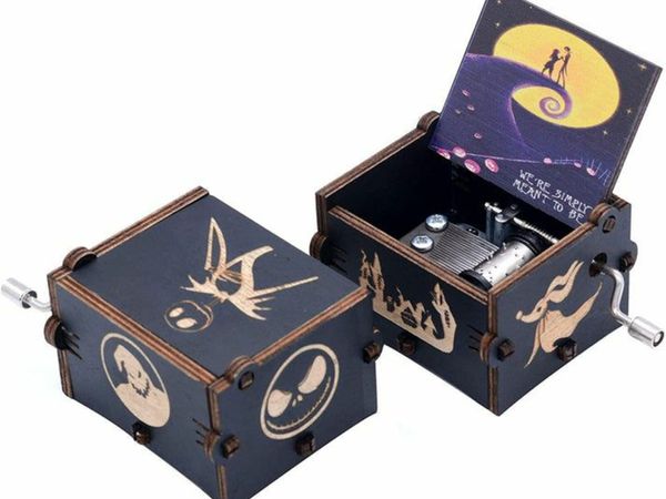 Music Box the Nightmare before Christmas Wooden Hand Crank Musical Box Gifts for Birthday Christmas Thanksgiving Days Halloween Decor Valentine'S Day Black
