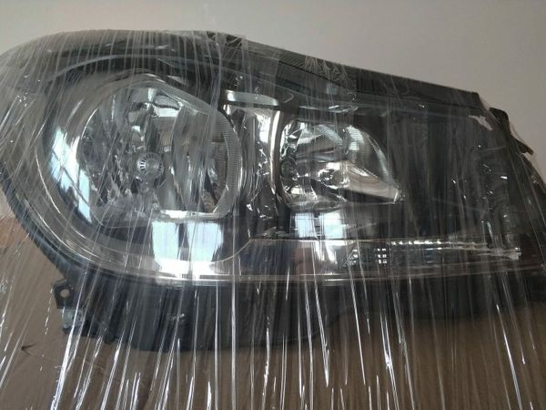 Genuine RH headlight for Mercedes car parts New