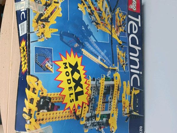 8277 LEGO Technic Giant Model Set
