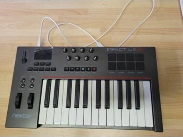 Midi Keyboards x 30