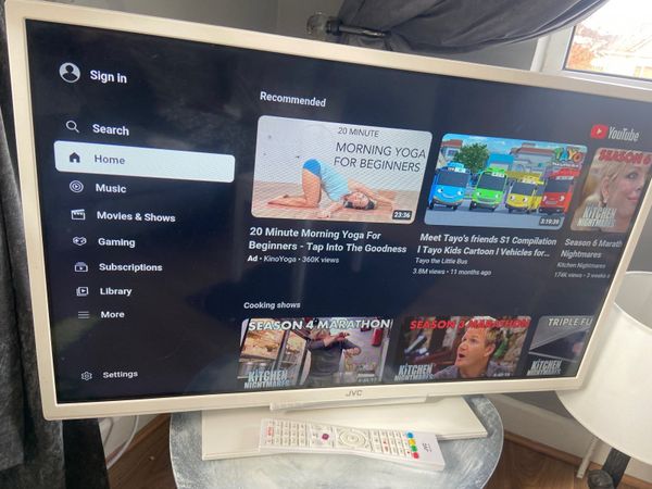 32”Smart tv with remote
