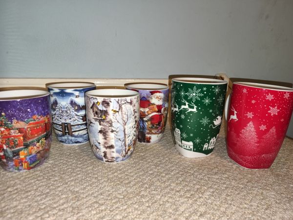 Christmas mugs set