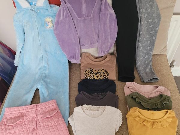 Girls clothes bundle age 4/5