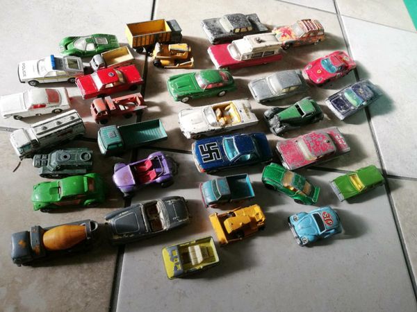 Selection of dinky/ matchbox cars