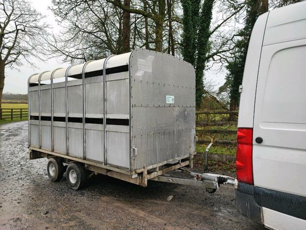 12 x 6.6 livestock trailer/plant trailer