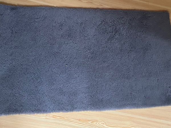 Grey small rug