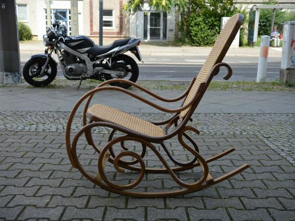 Genuine vintage rocking chair from the 70's
