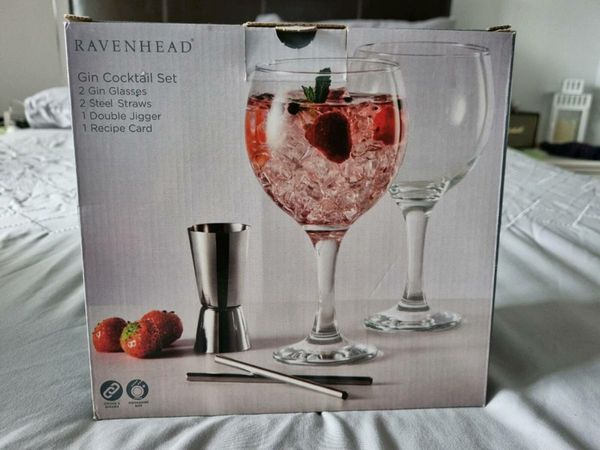 Brand new Ravenhead gin cocktail set