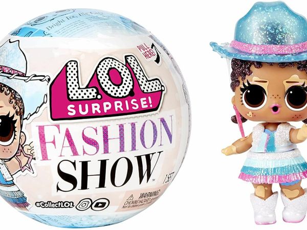 LOL Surprise Fashion Show Doll - with 8 Surprises Including a Water Surprise, Fashion, Accessory and More - Paper Packaging - Random Assortment