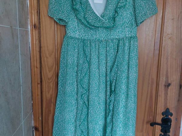 Vintage style green dress (free postage)