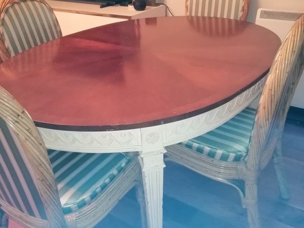 French style dining table