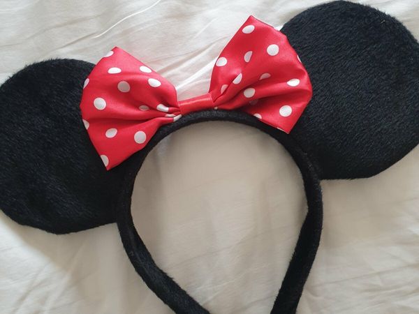 Minnie mouse ears