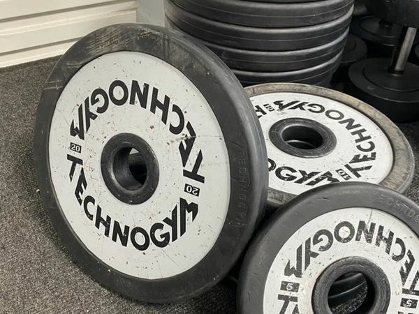 Weight plates - Technogym rubber coated. Commercial quality