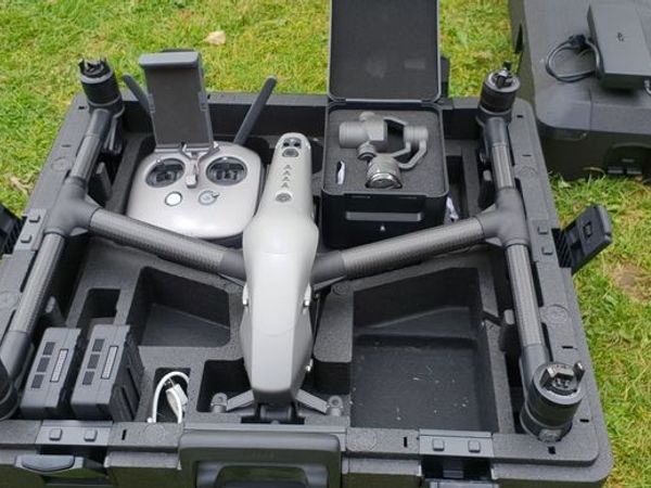 DJI Inspire 2 Drone with X4S Camera & 2 Batteries