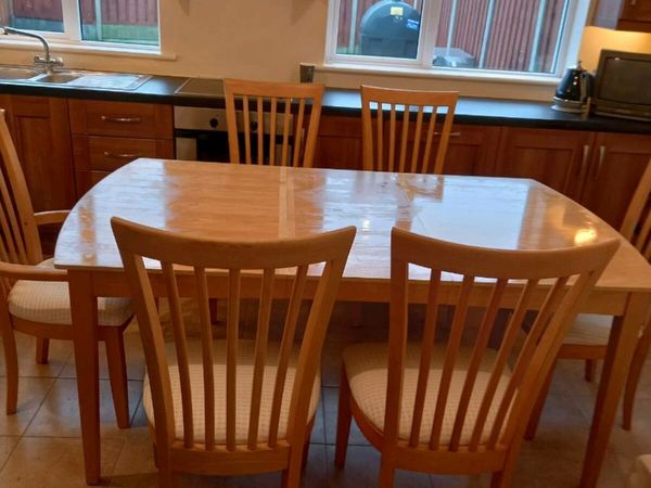 Dining Table & Chairs