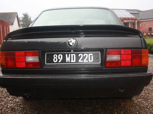 BMW  E30 3-Series 1989