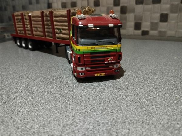 Corgi Scania log truck 1/50