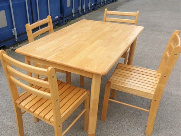 Table & chairs .Dublin Delivery included.