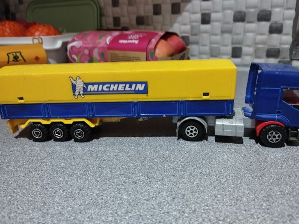 Mitchelin truck