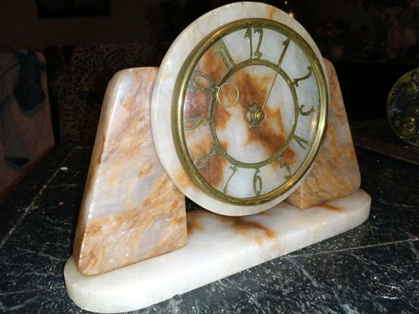 Original Art Deco marble mantel clock