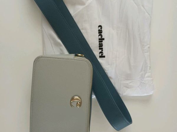 Cacharel Cross body Camera Bag