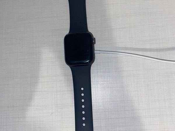 Apple Watch SE (40 MM)