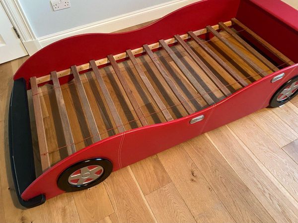 Child’s car bed