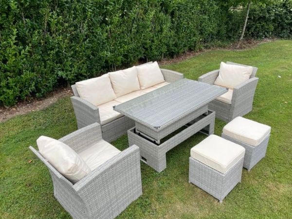 LUXURY GARDEN RATTAN SET / RISING TABLE / DELIVERY