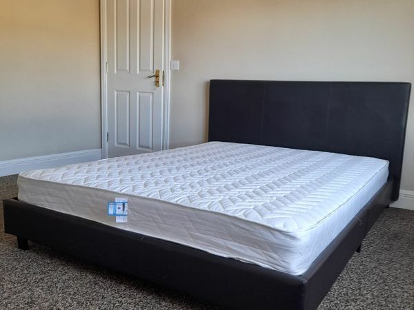 Kingsize Bed and Mattress, Priced for a quick sale