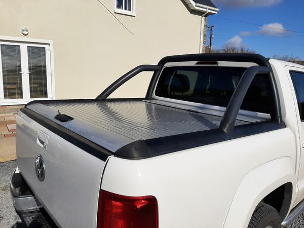 Amarok Mountain Top Cover and Roll Bar