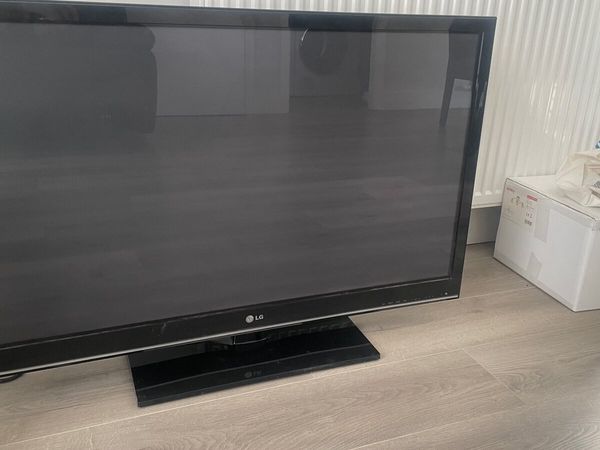 LG 42” TV